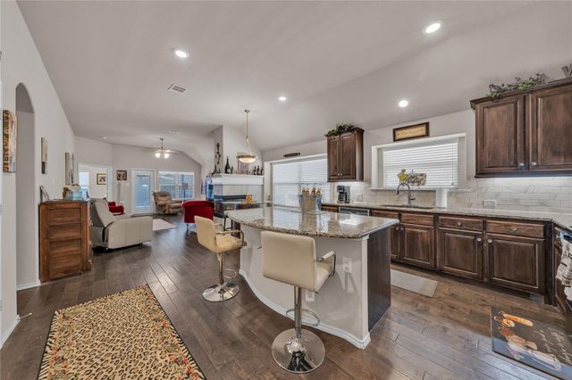 2524 Hadley St — Heights Of Weatherford Estates