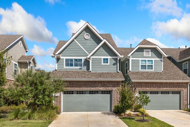 611 Emily Ln — Woodbridge Twnhms Tr A-4, Ph 1