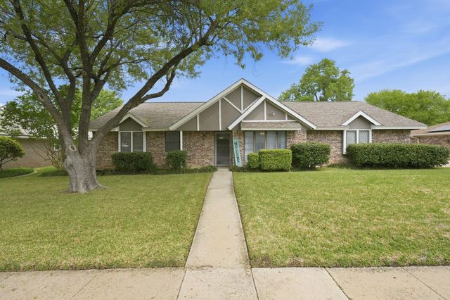 6521 Riviera Dr — Fossil Creek Trails Add