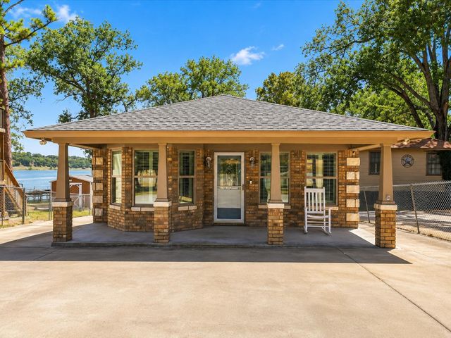 1231 E Lake Dr — Leasehold 305 Subd: Lake Weatherford