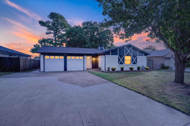 728 Douglas St — Hillery Heights Add