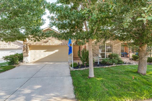 2322 Luscombe Ln — Pecan Grove Ph 1