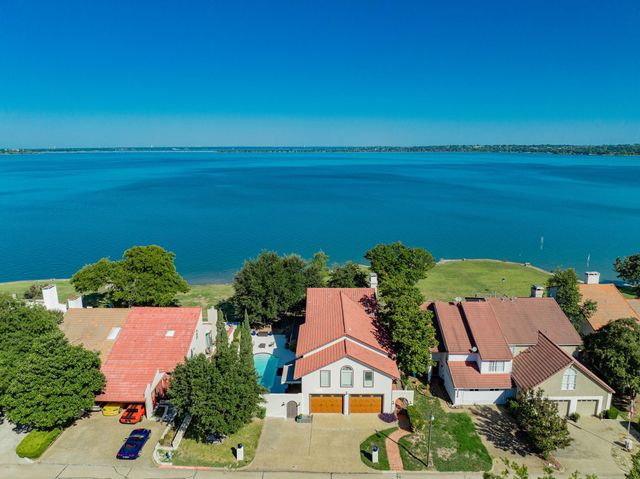 3422 Lakeside Dr — Lakeside Village Ph 2