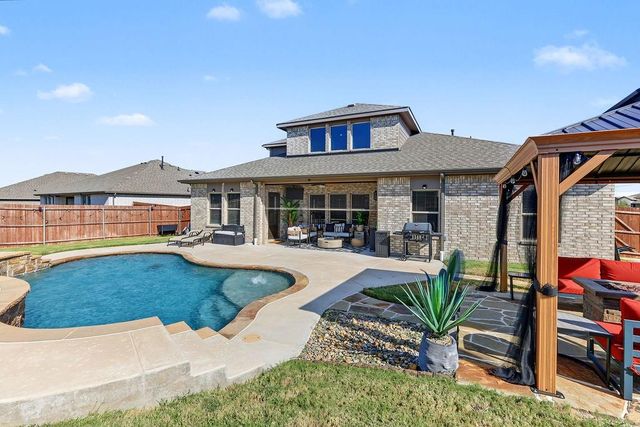 1221 Boulder Dr — Stonehill Ph 1