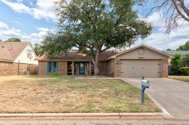 5241 Meadowick Ln — Hunters Creek Add