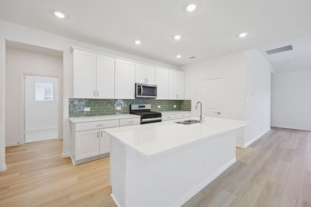 2305 Windsong Path — Windmore