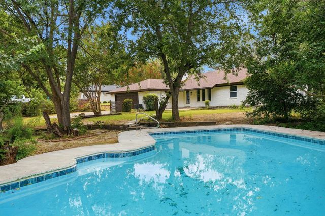 6505 Riviera Dr — Fossil Creek Trails