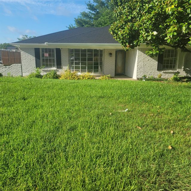 107 Scenic Dr — Antigua Bay
