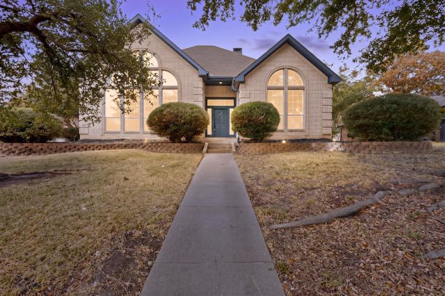 2002 Clearview Dr — Lakeview Estate #4