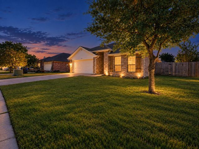 217 Windsor — Mc Keller Home Place 5