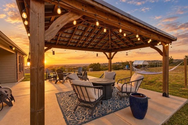 210 Timber Valley Ct — Denton Heights