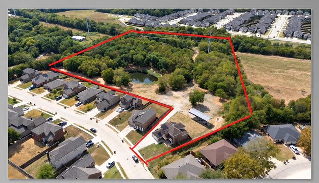 240 Teakwood Dr — xKINGSBRIDGE ADDITION