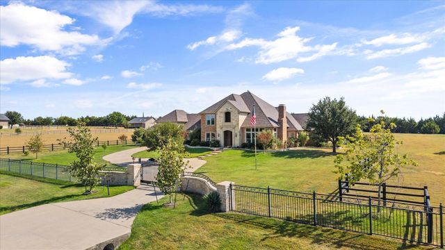 2705 Rolling Meadows Dr — Rolling Meadows Estates