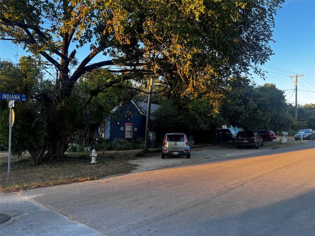 902 N 9th St — Ludewick