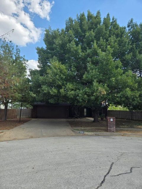 850 Valley View Ct — Alsbury Meadows