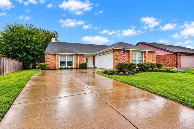 529 Redbud Dr — Heritage Hill 3
