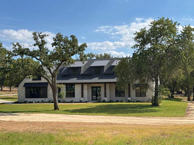 741 Cooper Trl — Santana Ridge