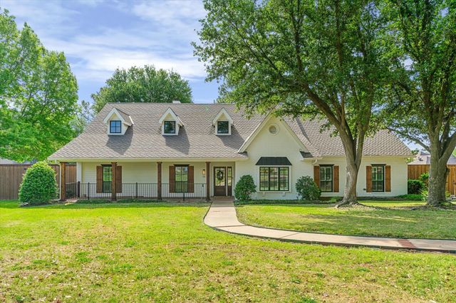 3511 Woodcrest Ct — Woodbriar Estates West Add