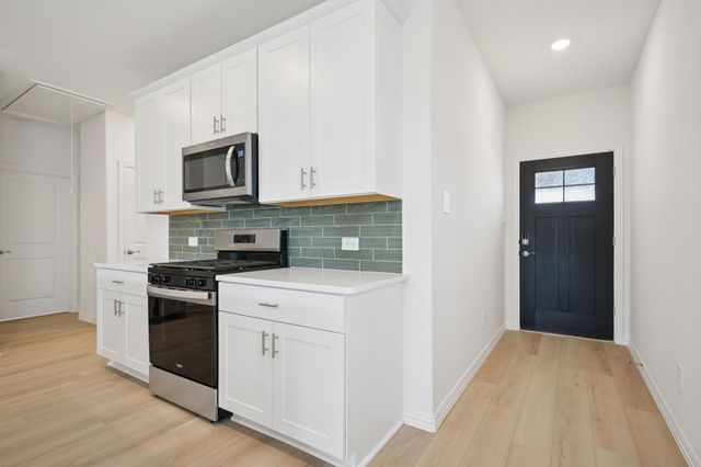 203 Winchester Hill Ln — Southridge