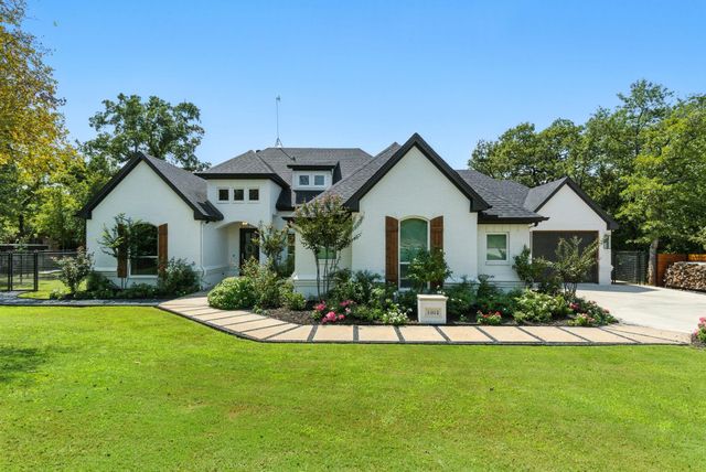 1001 Trinity Oaks Rd — Trinity Oaks Ranch Pc