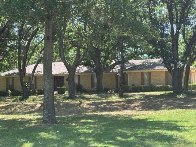 8260 Tudor Ln — Shadylane Estates