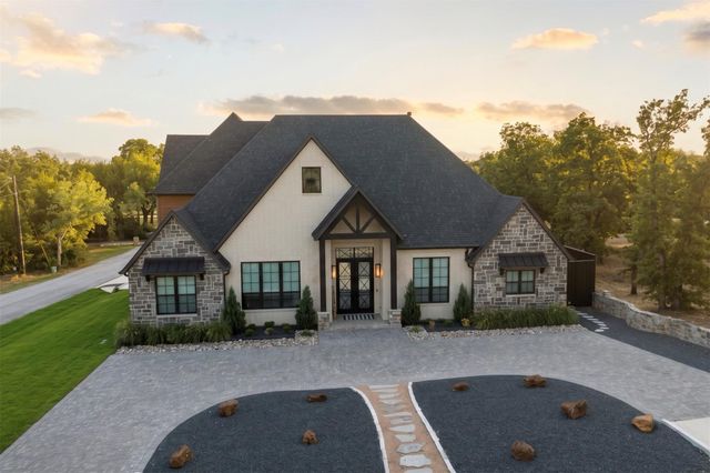 1134 Blackwood Dr — Closner Add