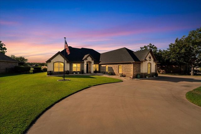 6410 Pinehurst Dr — Orchard 11