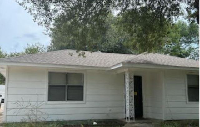 605 S Ann St — Paxton
