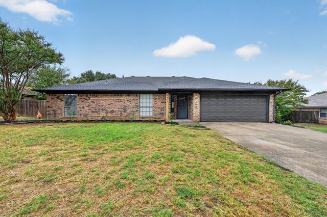 6804 Fair Meadows Dr — Foster Village Add