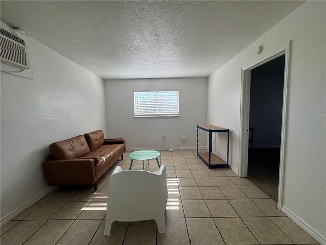 1415 Sewell