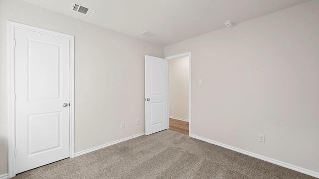 824 Millpond Dr — Crossmill