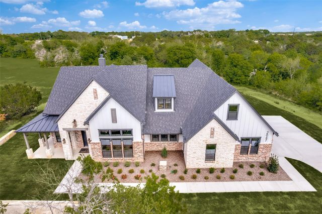 2047 Woodland Rd — Woodland Lakes Pc