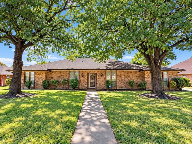 1128 Post Oak Ln — North Meadows