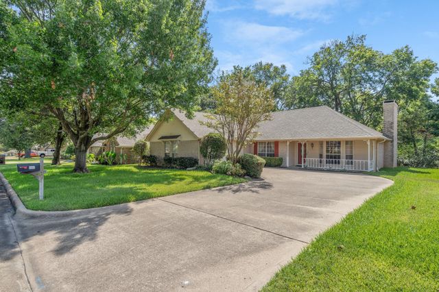 329 Jamie Way — Patterson Add
