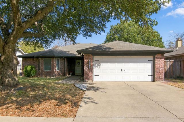 6832 Lyndale Dr — Quail Hollow Add