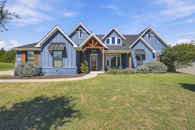 20 Woodbury Ct — Cross Fence at Oak Vista