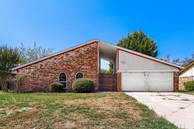 6917 Post Oak Dr — Briarwood Estates