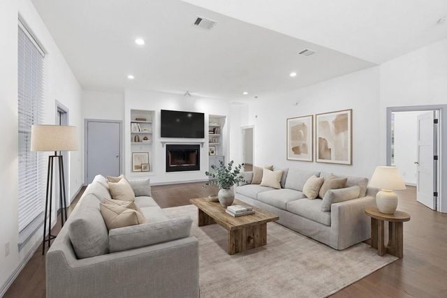 2541 Town View Dr — Lake Ridge Sec 21 Ph B