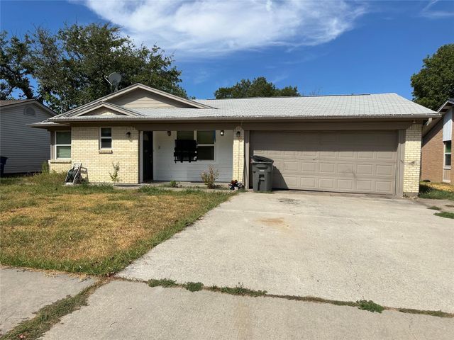 808 Memorial Dr — Holiday Terrace Add Second Instl