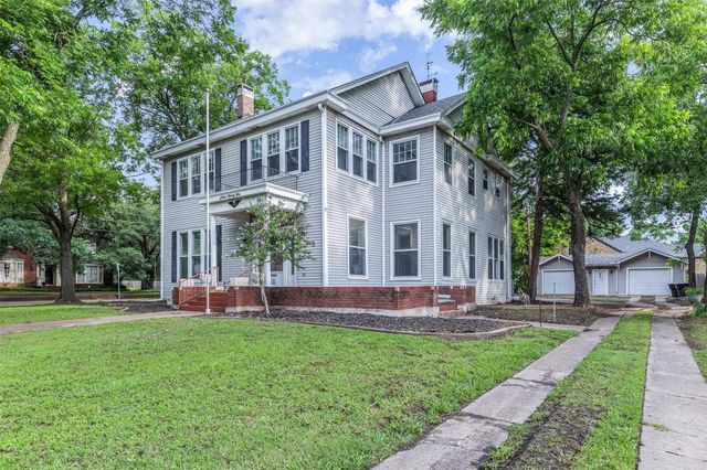 721 W Washington St. — Shannon T J Town