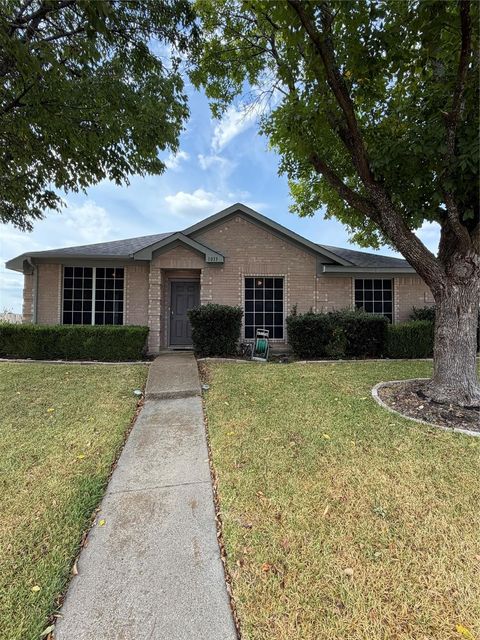 1013 Wentwood Dr — Park Place Ph 01