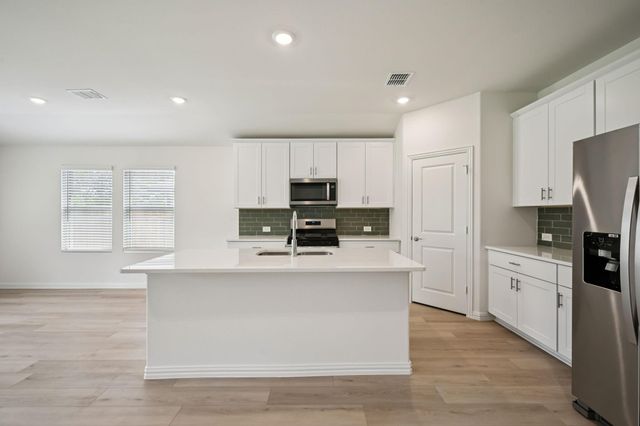 1114 Morrell Dr — Eastridge