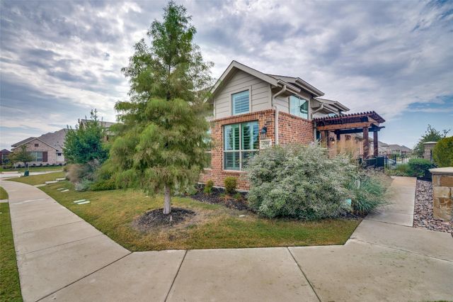 500 Oakridge Dr — Woodbridge Villas Tr A-3 Ph 2