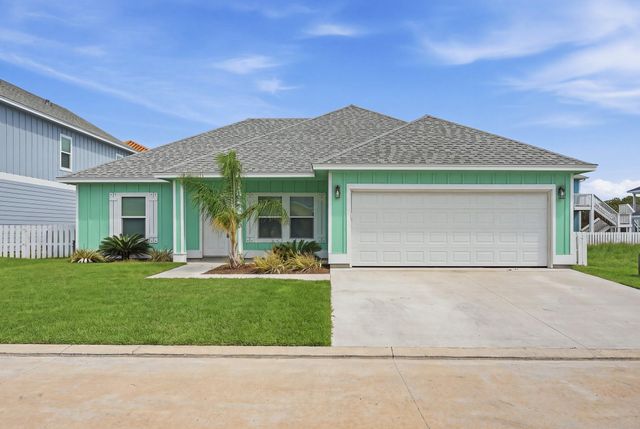 136 Breezeway