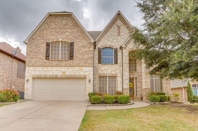 1008 Linden Dr — Mistletoe Hill Ph III