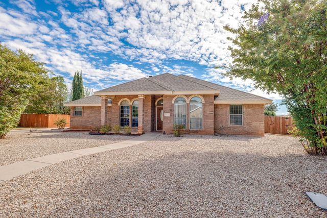 7033 Waterway Ln — Southern Meadows Add
