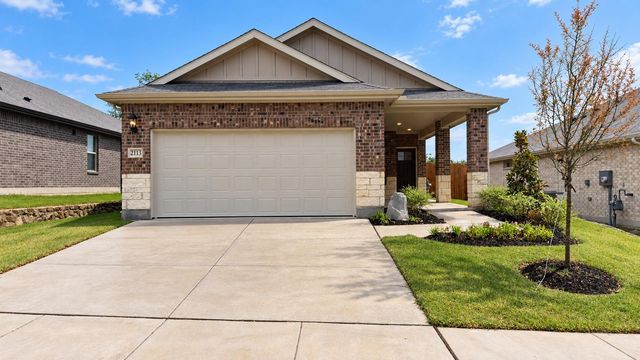 2113 Rannoch St — Westmoor