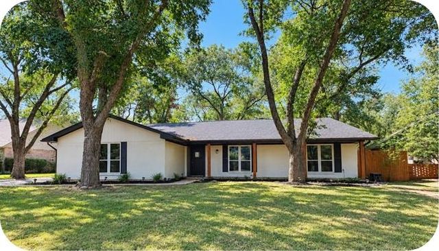 8513 Ravenswood Rd — Pecan Plantation