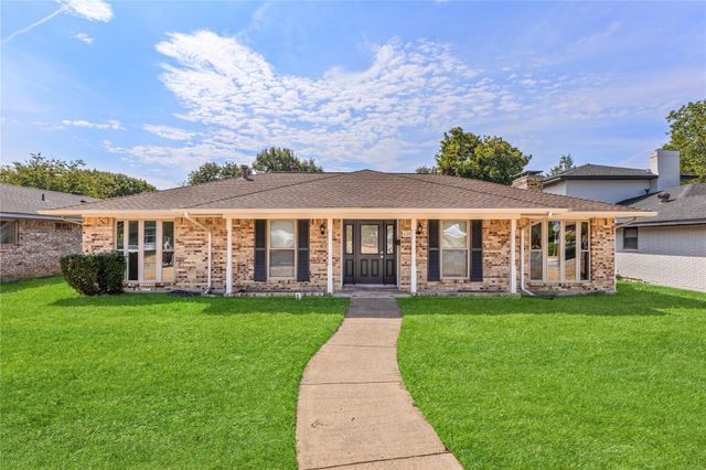 610 Flamingo Way — Forest Hills 12