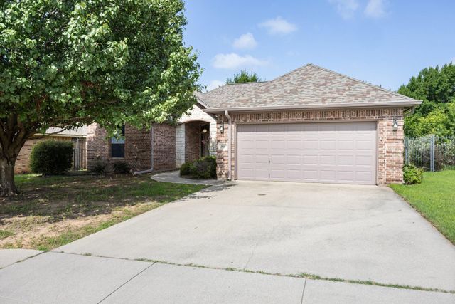 304 Jade Ln — Willow Bend Estates